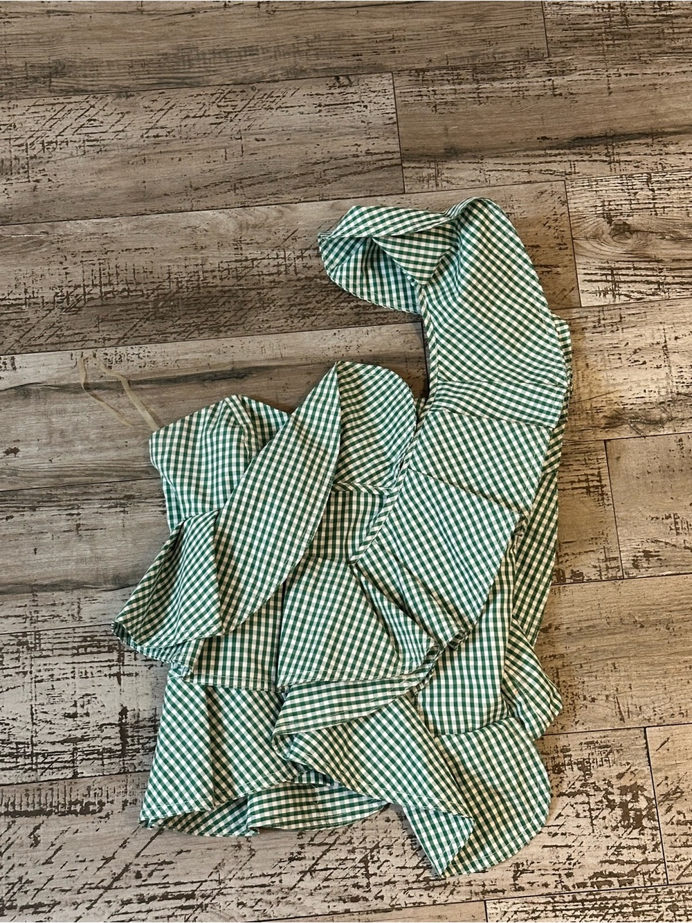 LUXE by style keepers “she’s all that” green gingham one shoulder ruffle top